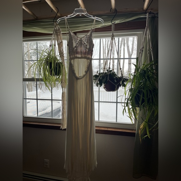 Raga Bohemian dress, size medium, long, flowing, sexy with opened back. - Picture 2 of 4